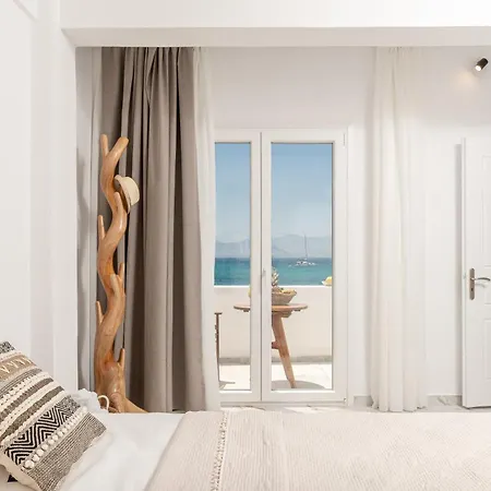 Ocean Whisper Beachfront Apartment Agia Anna  Exterior foto