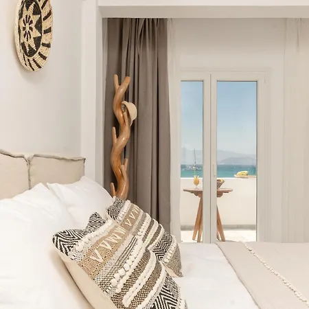 Ocean Whisper Beachfront Apartment Agia Anna  Exterior foto