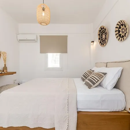 Ocean Whisper Beachfront Apartment Agia Anna  Exterior foto