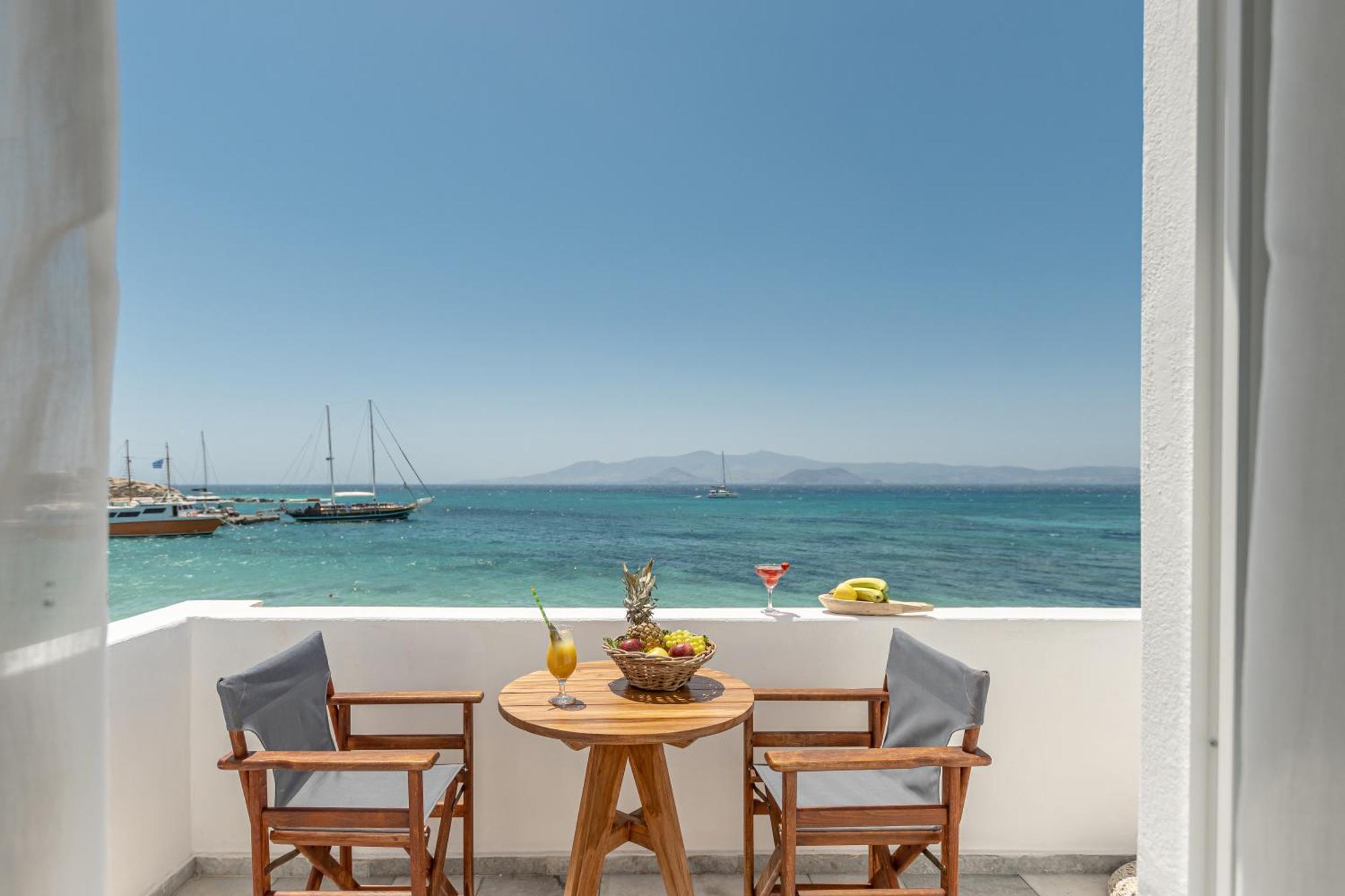 Apartment Ocean Whisper Beachfront *
