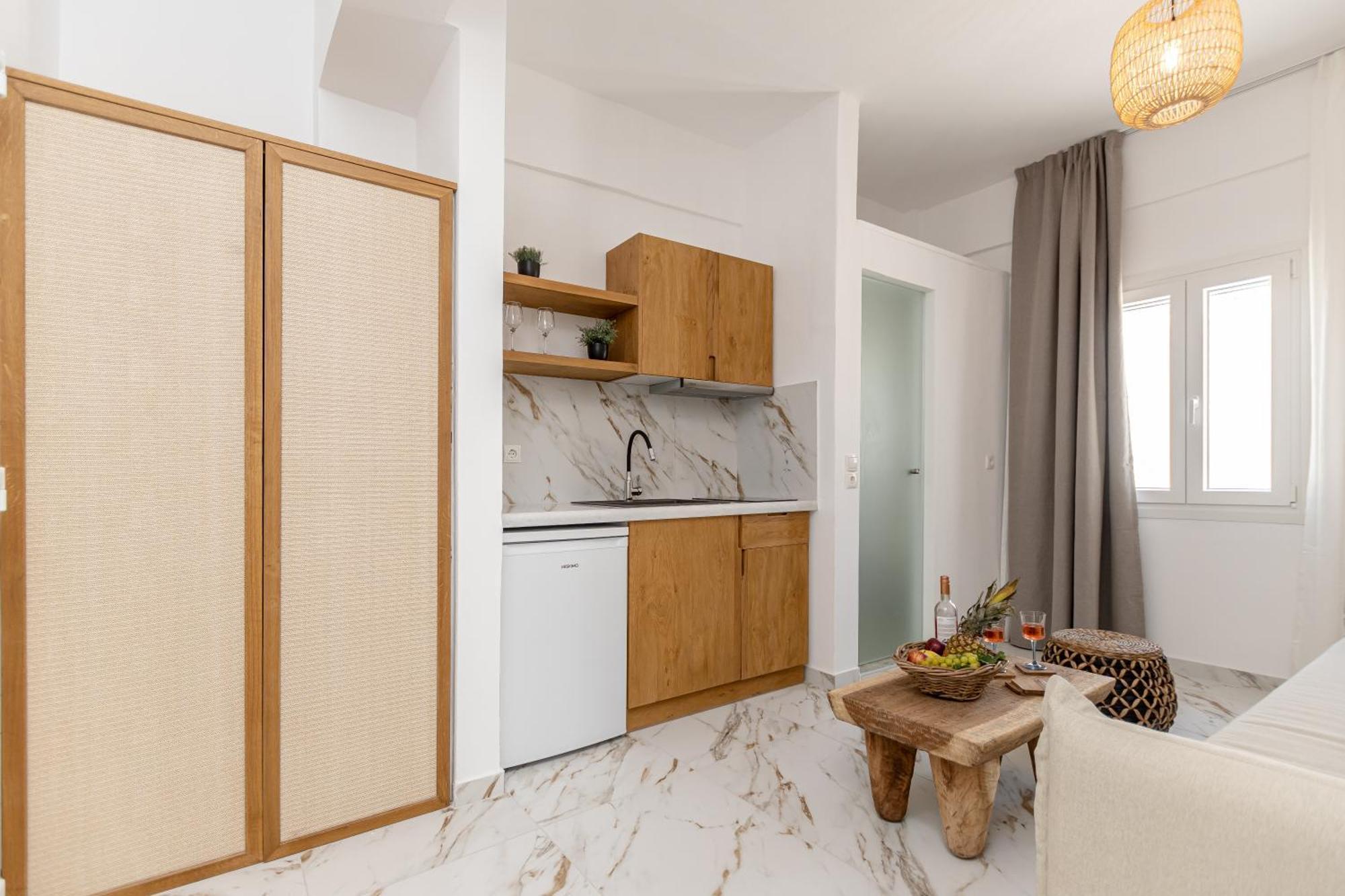 Ocean Whisper Beachfront Apartment *